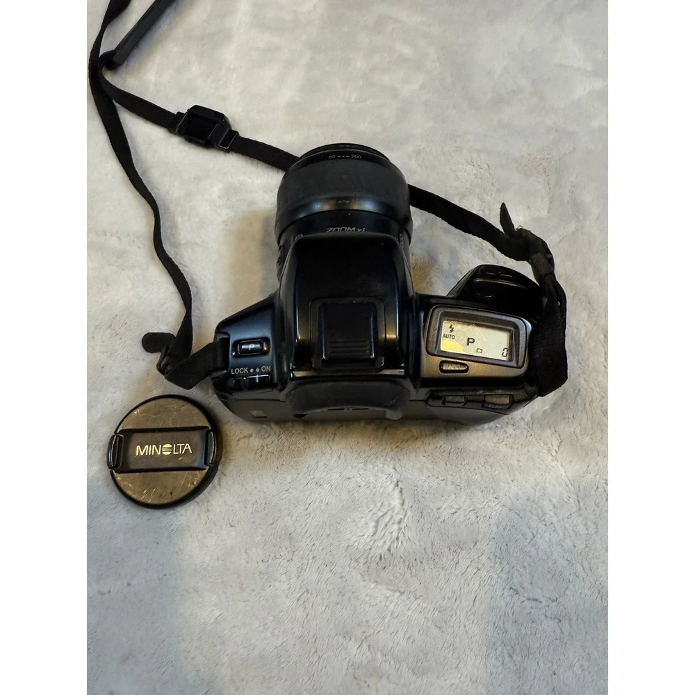 Minolta Maxxum 5xi 35mm SLR Film Camera with AF Zoom xi 80-200mm Lens Black